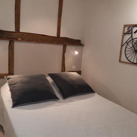 Ferienwohnung La Ferme De Manon Montferrat  Exterior foto